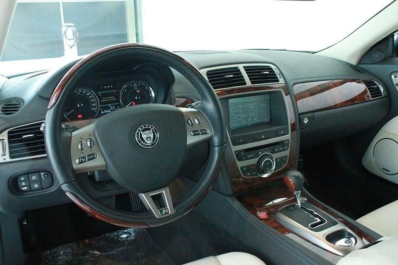 Gebraucht Jaguar XKR 420 PS (308 kW) 2008 Schwarz Coupé