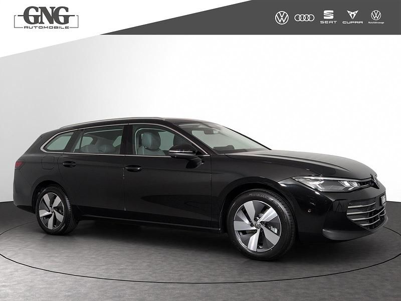 Gebraucht VW Passat Business 204 PS (150 kW) 2025 Schwarz Kombi