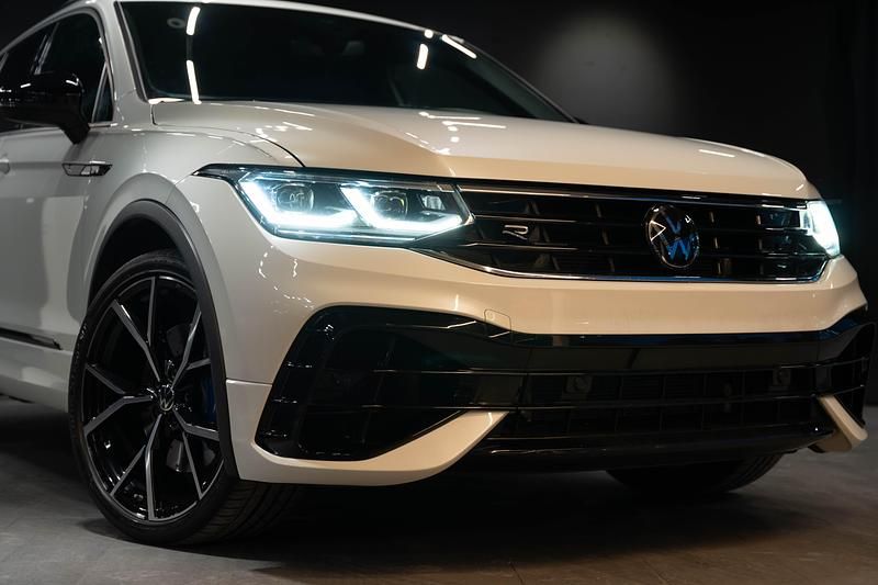 Gebraucht VW Tiguan R 319 PS (234 kW) 2021 SUV