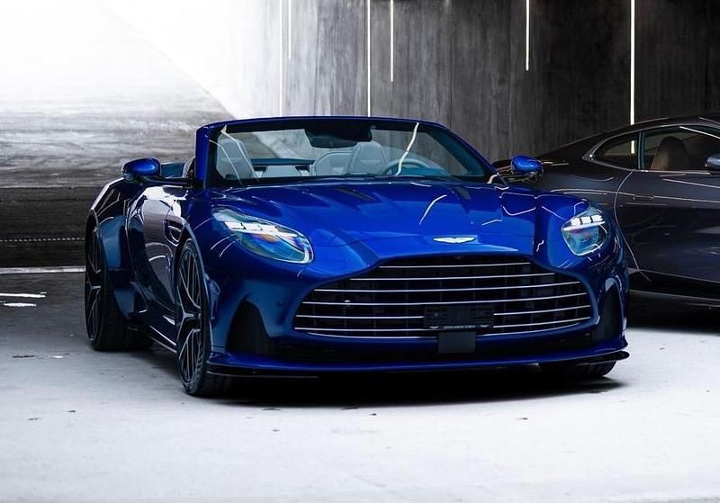 Gebraucht Aston Martin DB12 680 PS (500 kW) 2024 Blau Cabrio
