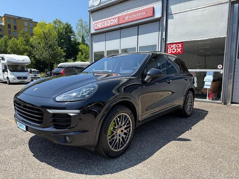 Gebraucht 2017 Porsche Cayenne S E-Hybrid Platinum Edition SUV | CHF 39’900 (Fairer Preis) - Bild 1/4