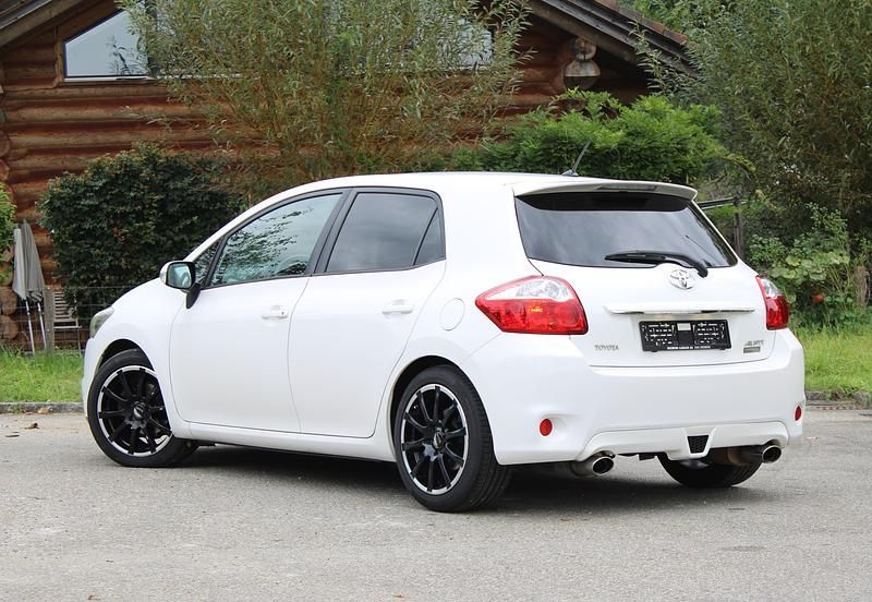 Gebraucht Toyota Auris 147 PS (108 kW) 2011 Kleinwagen