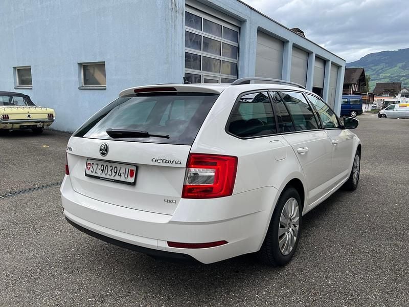 Gebraucht Skoda Octavia Ambition 150 PS (110 kW) 2018 Kombi