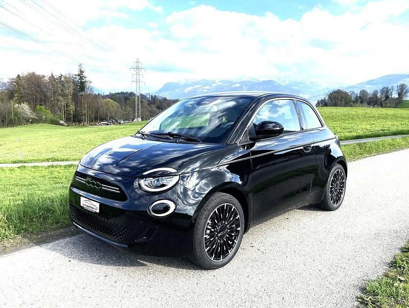 Gebraucht Fiat 500e La Prima 87 kW (119 PS) 2024 Kleinwagen