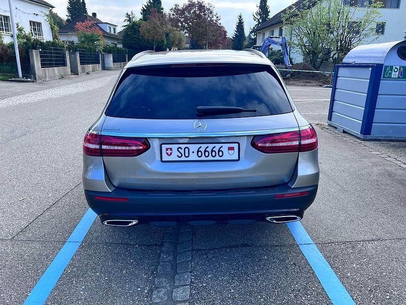 Gebraucht Mercedes E220 All-Terrain Avantgarde 194 PS (142 kW) 2021 Kombi