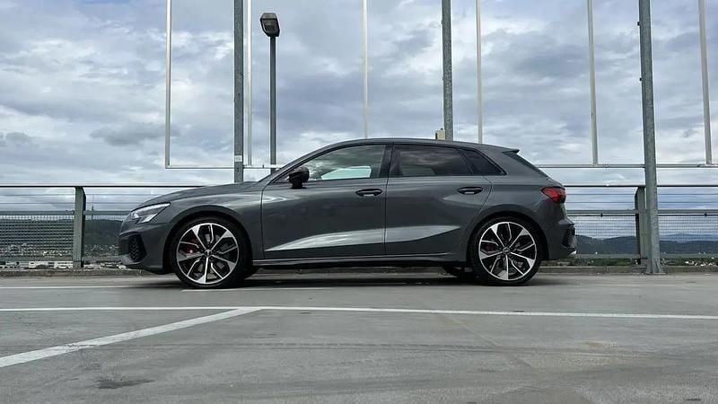 Gebraucht Audi S3 311 PS (228 kW) 2026 Gray Limousine