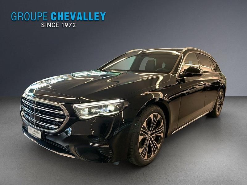 Neu Mercedes E300 313 PS (230 kW) 2025 Schwarz Kombi