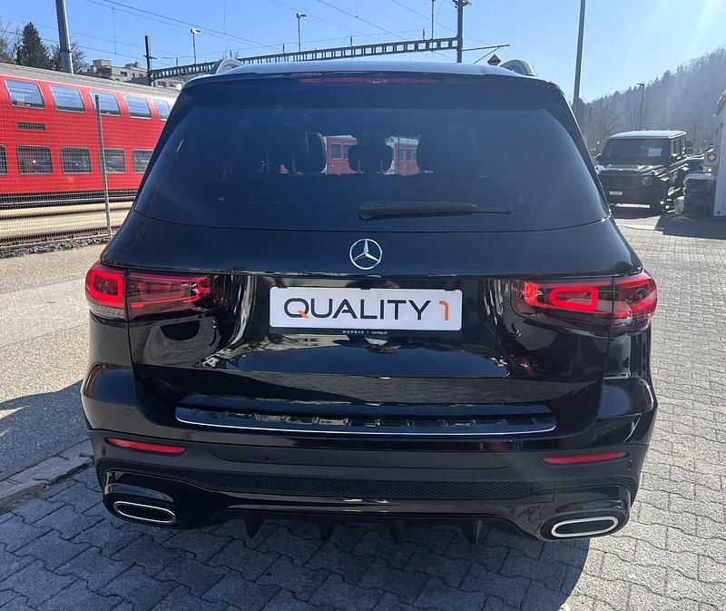 Gebraucht Mercedes GLB250 AMG line 224 PS (164 kW) 2021 SUV