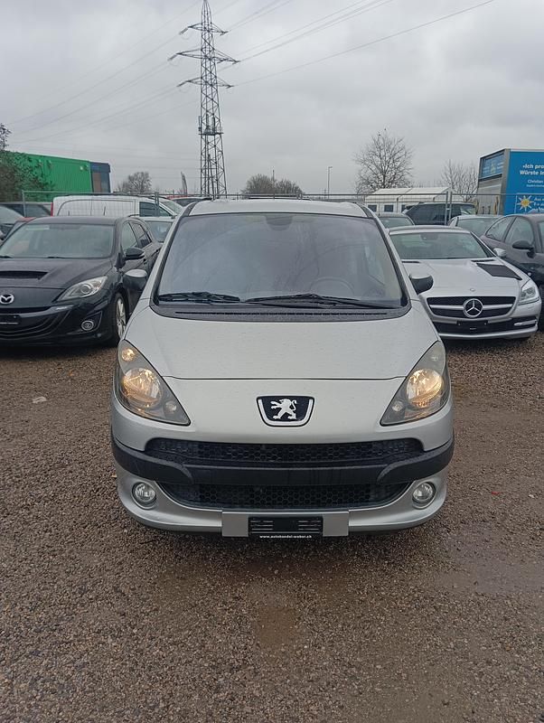 Gebraucht Peugeot 1007 110 PS (80 kW) 2006 Van / Kleinbus