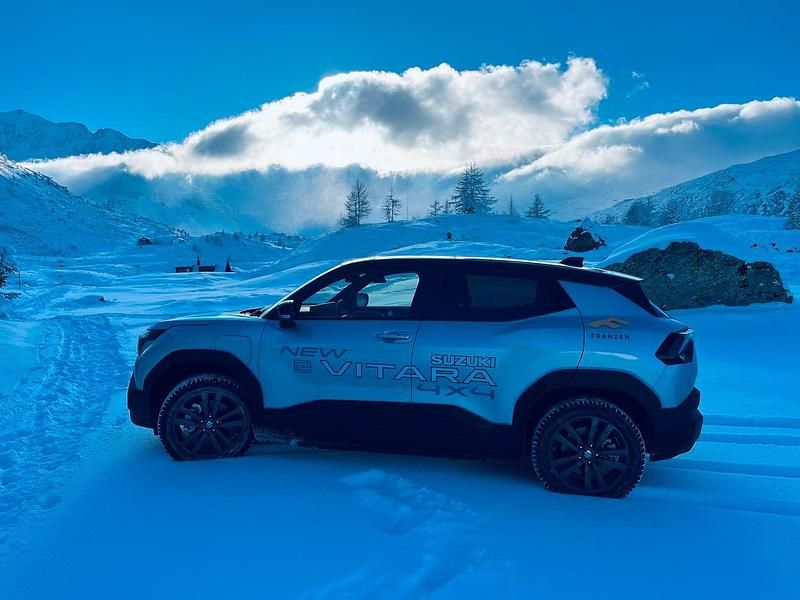 Neu 2025 Suzuki Vitara SUV | CHF 41’750 (Fairer Preis) - Bild 1/4