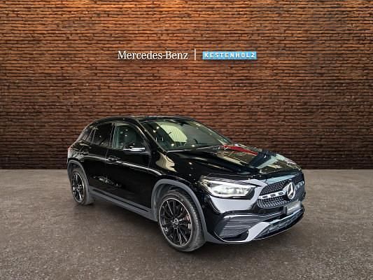 Gebraucht Mercedes GLA250 AMG line 218 PS (160 kW) 2021 SUV