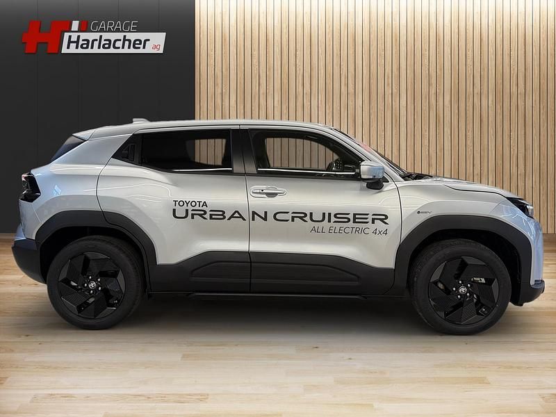 Neu Toyota Urban Cruiser Comfort 105 kW (144 PS) 2026 Silber SUV