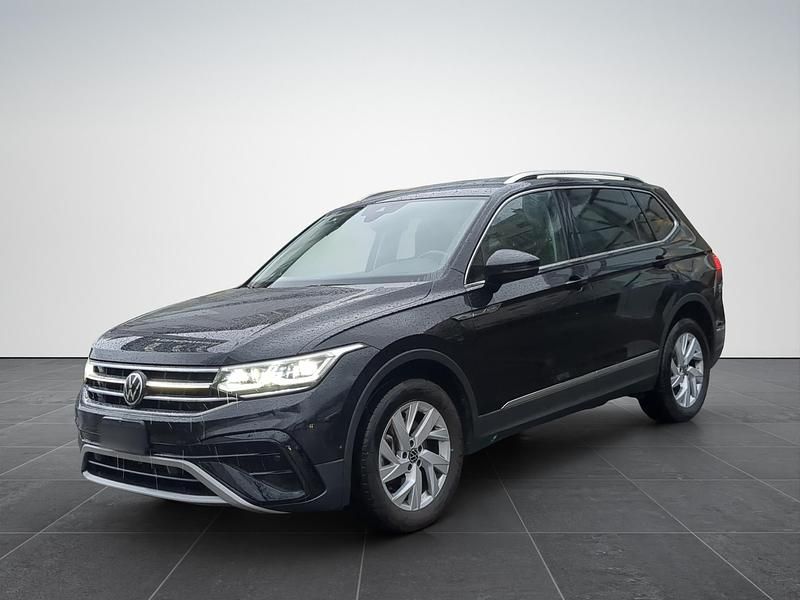 Gebraucht VW Tiguan Allspace Elegance 190 PS (139 kW) 2023 SUV