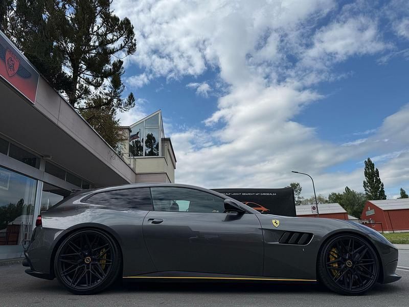 Gebraucht Ferrari GTC4Lusso 611 PS (449 kW) 2017 Kombi