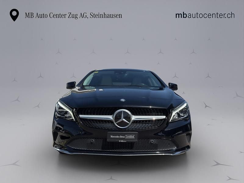 Gebraucht Mercedes CLA200 Urban 136 PS (100 kW) 2017 Schwarz Kombi