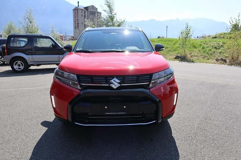 Neu Suzuki Vitara 110 PS (80 kW) 2025 Rot SUV