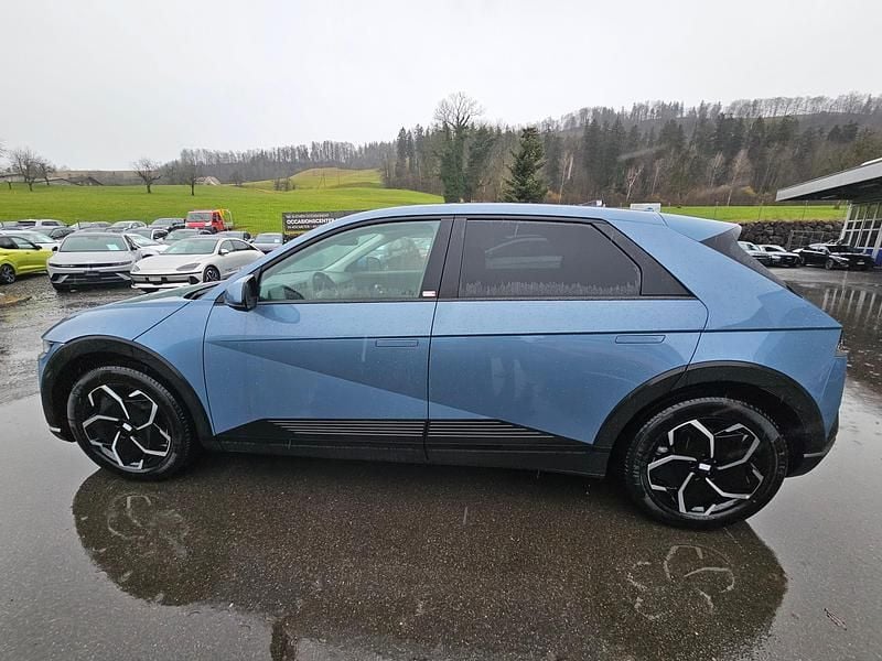 Neu Hyundai Ioniq 239 kW (325 PS) 2025 Blau Kleinwagen