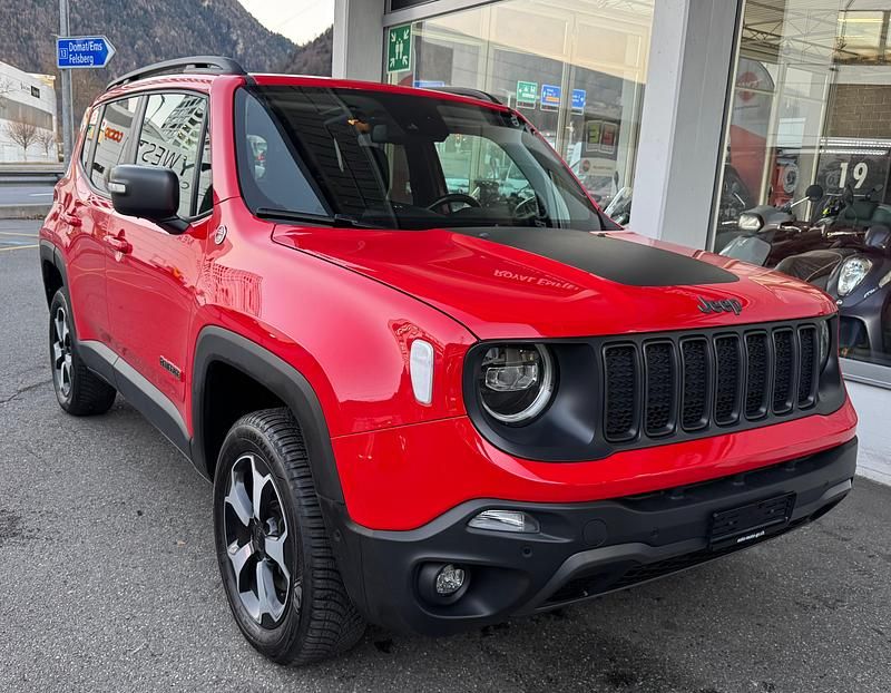 Rot Gebraucht 2019 Jeep Renegade Trailhawk SUV | CHF 21’900 (Teuer) - Bild 1/4