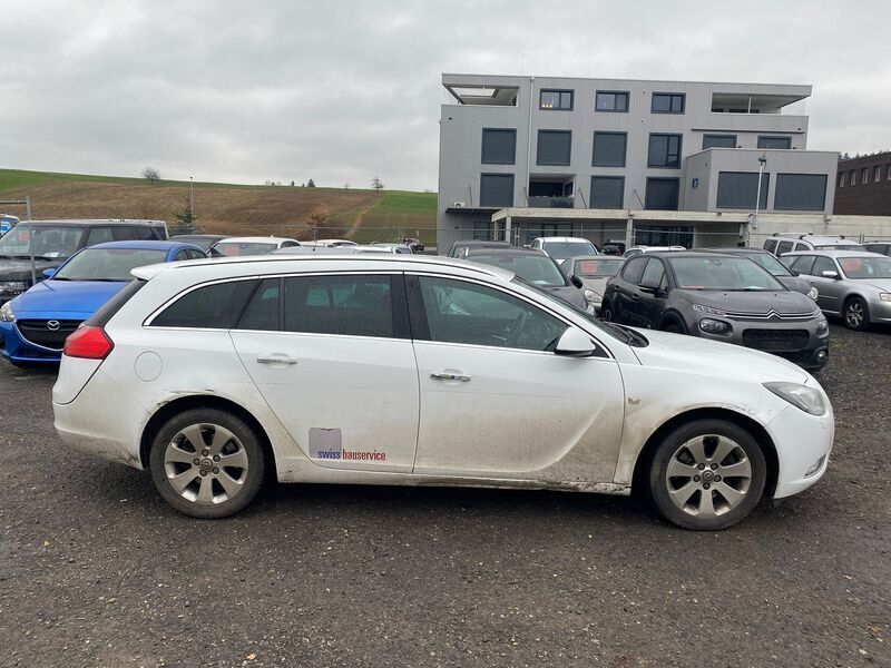 Gebraucht Opel Insignia Edition 160 PS (117 kW) 2010 Kombi