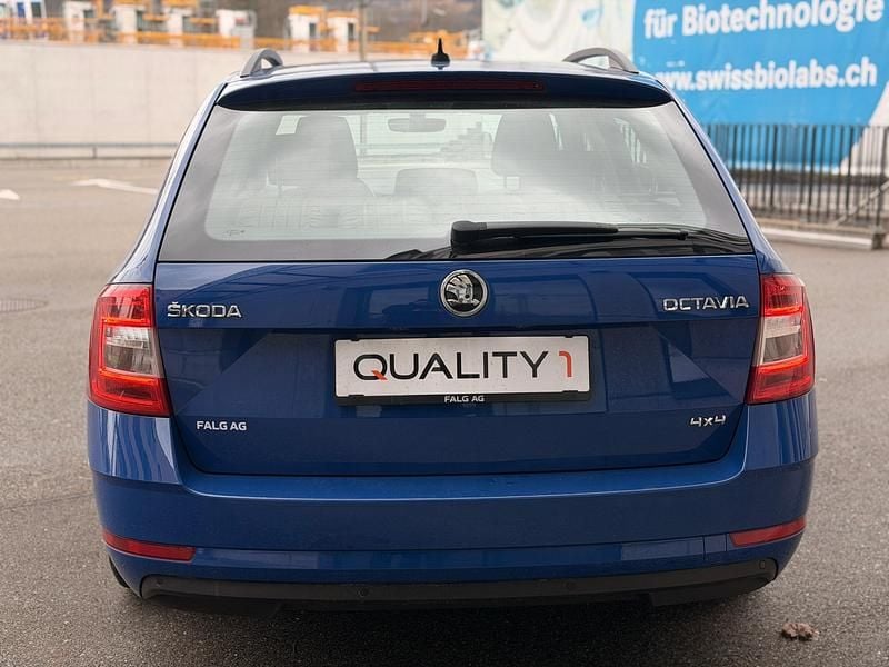 Gebraucht Skoda Octavia Ambition 184 PS (135 kW) 2020 Kombi