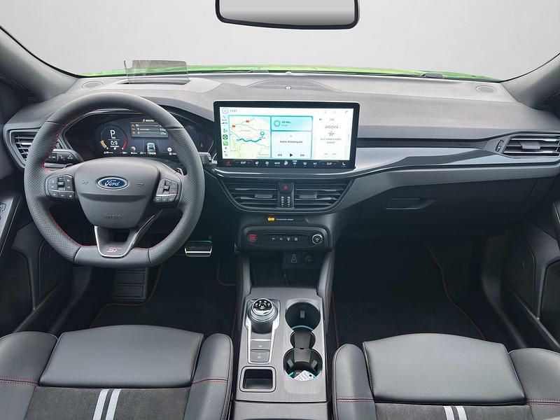 Neu Ford Focus ST 280 PS (205 kW) 2025 Grün Kombi