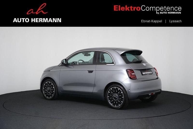 Gebraucht Fiat 500e La Prima 87 kW (119 PS) 2023 Gold Kleinwagen