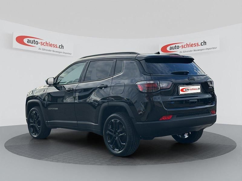 Neu Jeep Compass North 240 PS (176 kW) 2025 SUV