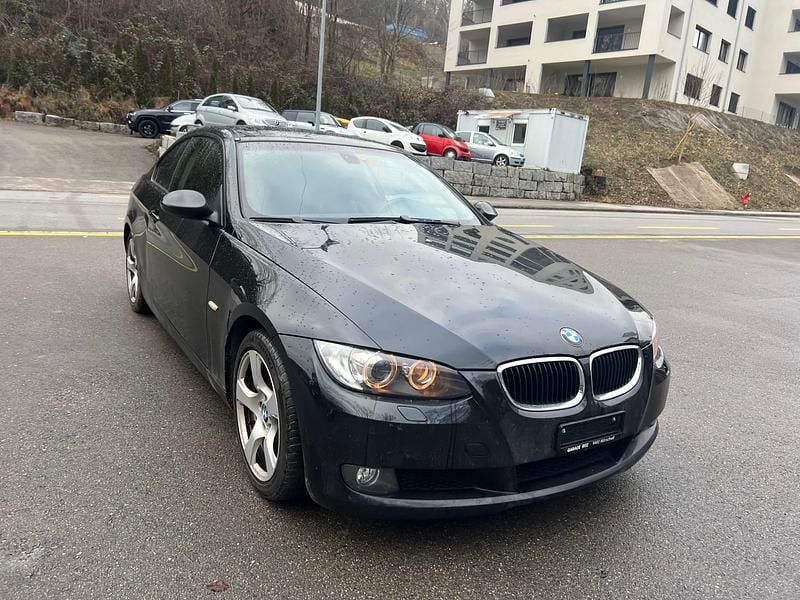 Gebraucht BMW 320 170 PS (125 kW) 2009 Coupé
