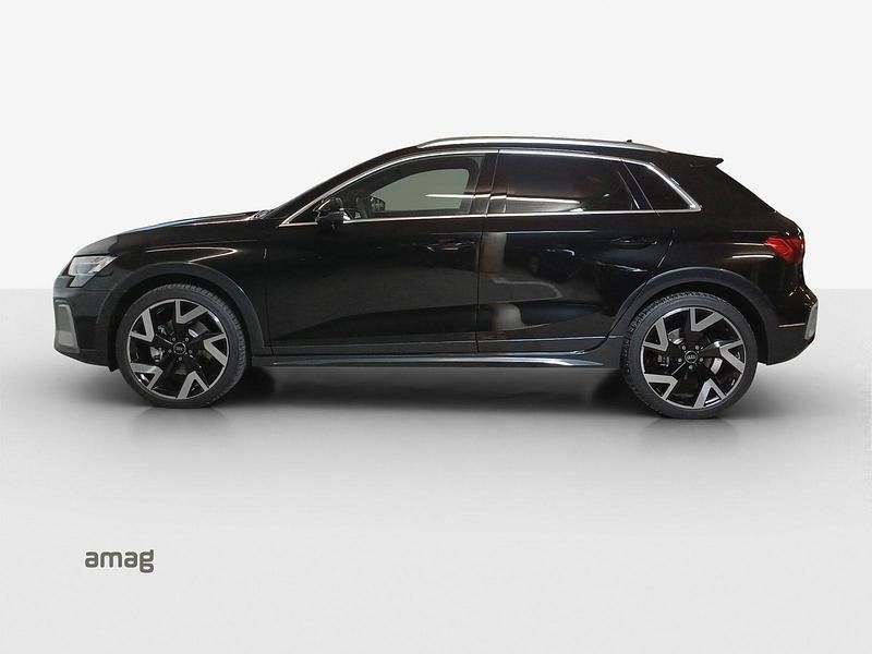 Neu Audi A3 Ambiente 204 PS (150 kW) 2025 Mythosschwarz metallic Limousine