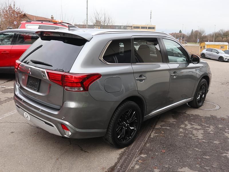 Gebraucht Mitsubishi Outlander P-HEV 224 PS (164 kW) 2020 Grau SUV
