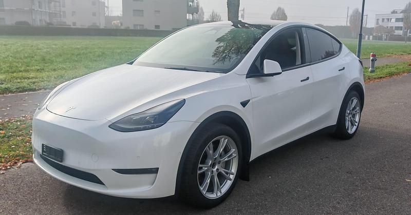 Gebraucht Tesla Model Y 378 kW (514 PS) 2022 SUV