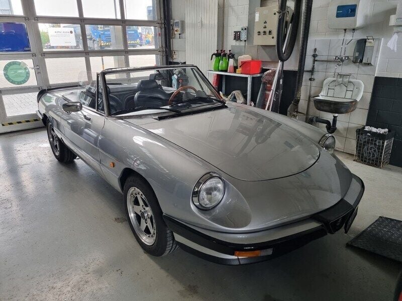 Gebraucht 1984 Alfa Romeo Spider Veloce Cabrio | CHF 18’800 - Bild 1/4