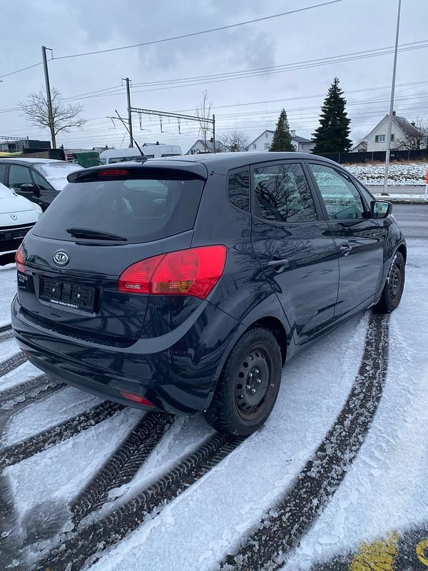 Gebraucht Kia Venga Style 125 PS (91 kW) 2010 Kleinwagen