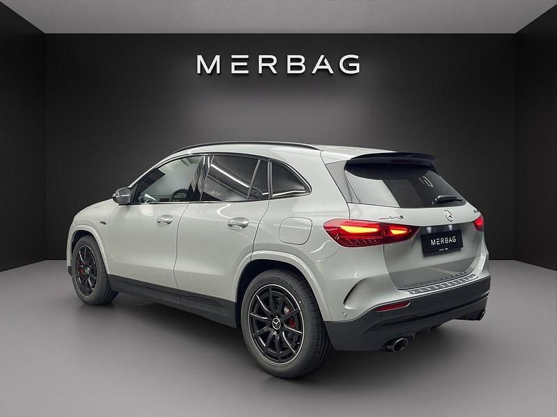 Neu Mercedes GLA35 AMG AMG 306 PS (225 kW) 2025 SUV