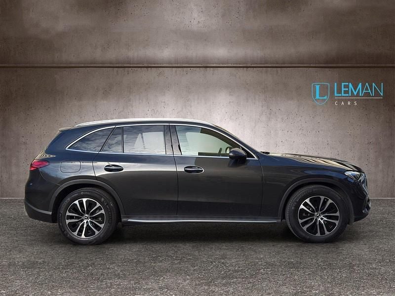 Gebraucht Mercedes GLC200 204 PS (150 kW) 2024 SUV