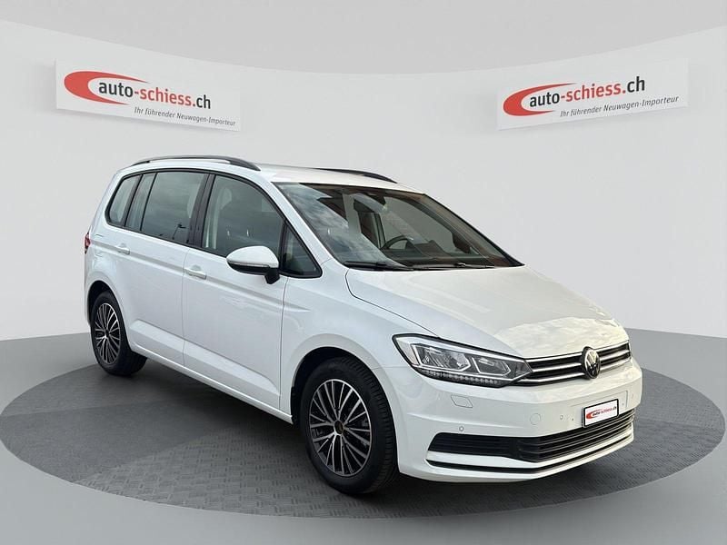 Gebraucht 2023 VW Touran Comfortline Van / Kleinbus | CHF 28’980 (Guter Preis) - Bild 1/4
