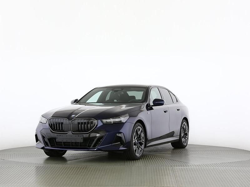 Blau Neu 2025 BMW 540 Comfort Edition Limousine | CHF 108’800 (Teuer) - Bild 1/4