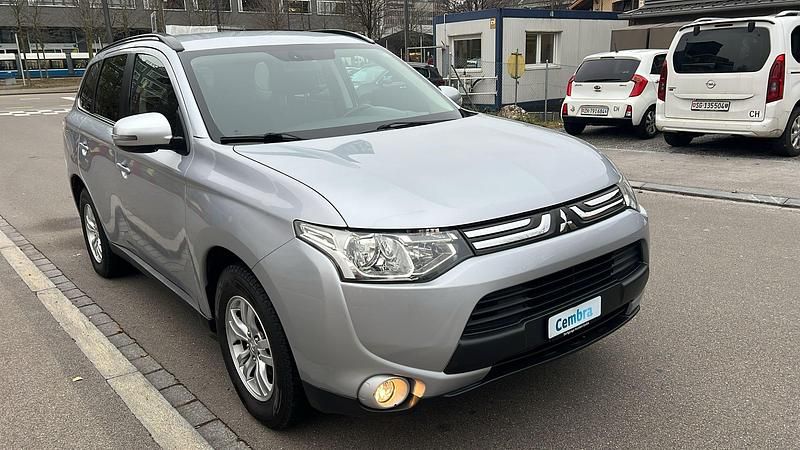 Gebraucht Mitsubishi Outlander Intense 150 PS (110 kW) 2013 SUV