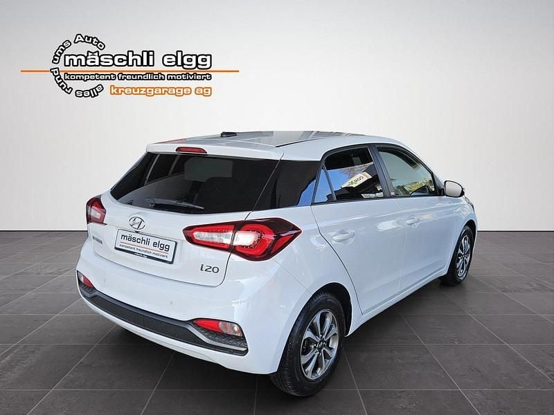 Gebraucht Hyundai i20 100 PS (73 kW) 2019 Kleinwagen