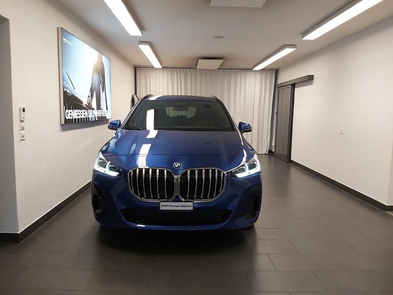 Gebraucht BMW 230 M Sport 150 PS (110 kW) 2024 Blau Van / Kleinbus