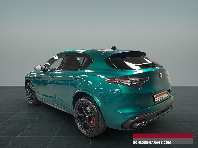 Neu Alfa Romeo Stelvio Quadrifoglio 520 PS (382 kW) 2025 SUV