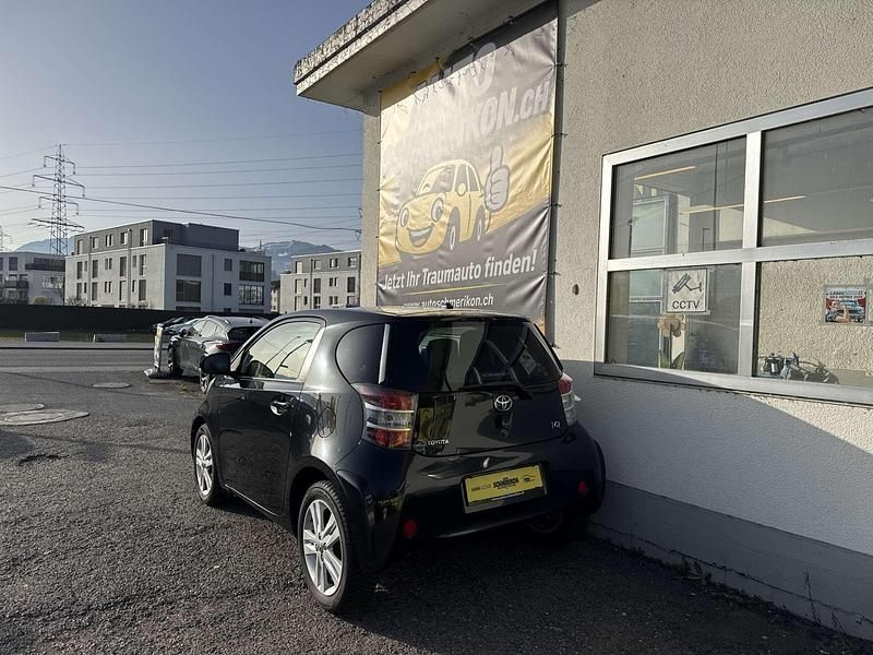 Gebraucht Toyota iQ Sol 68 PS (50 kW) 2012 Kleinwagen