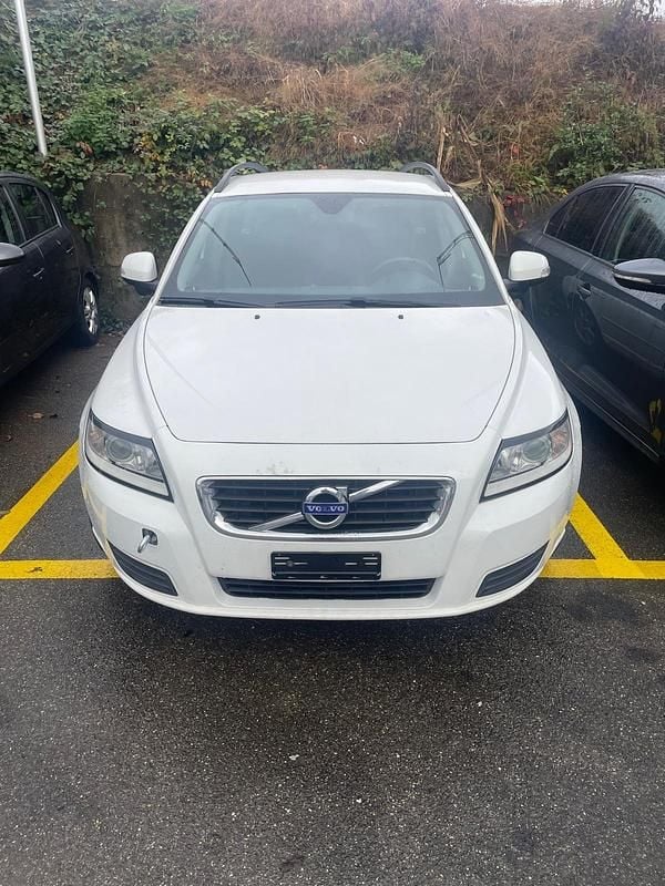 Gebraucht Volvo V50 Kinetic 101 PS (74 kW) 2011 Kombi