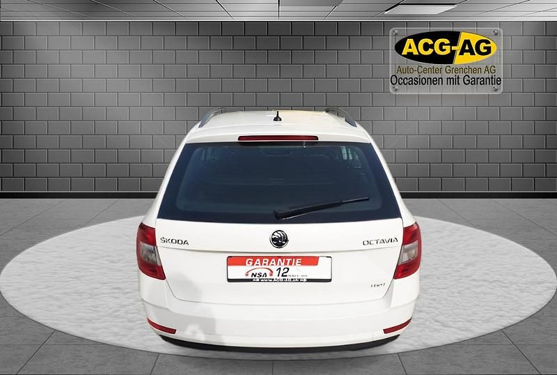 Gebraucht Skoda Octavia Ambition 115 PS (84 kW) 2020 Kombi