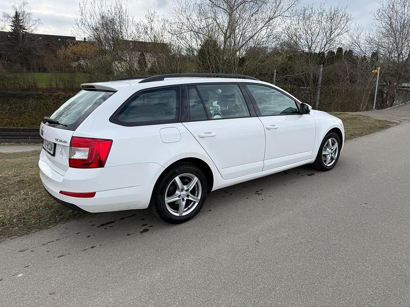 Gebraucht Skoda Octavia Ambition 140 PS (102 kW) 2013 Kombi