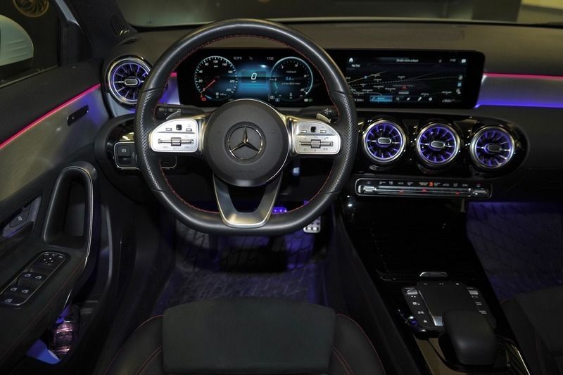 Gebraucht Mercedes A200 AMG line 150 PS (110 kW) 2021