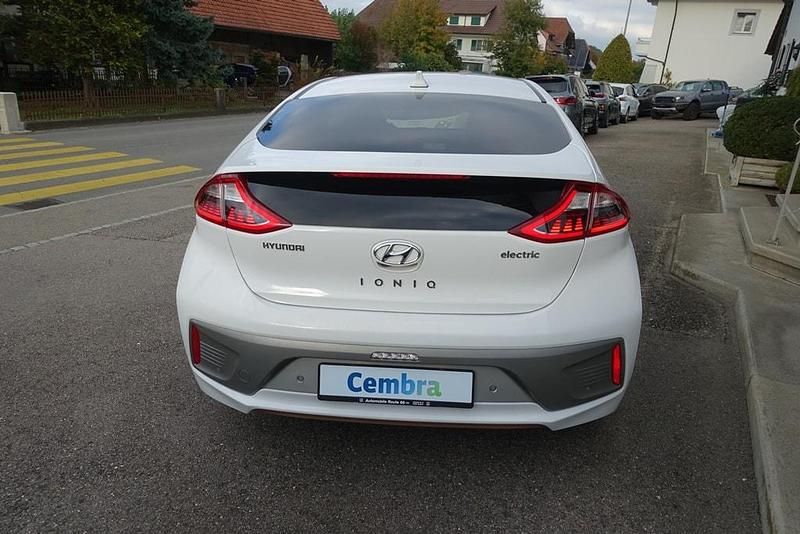 Gebraucht Hyundai Ioniq 88 kW (120 PS) 2019 Kleinwagen