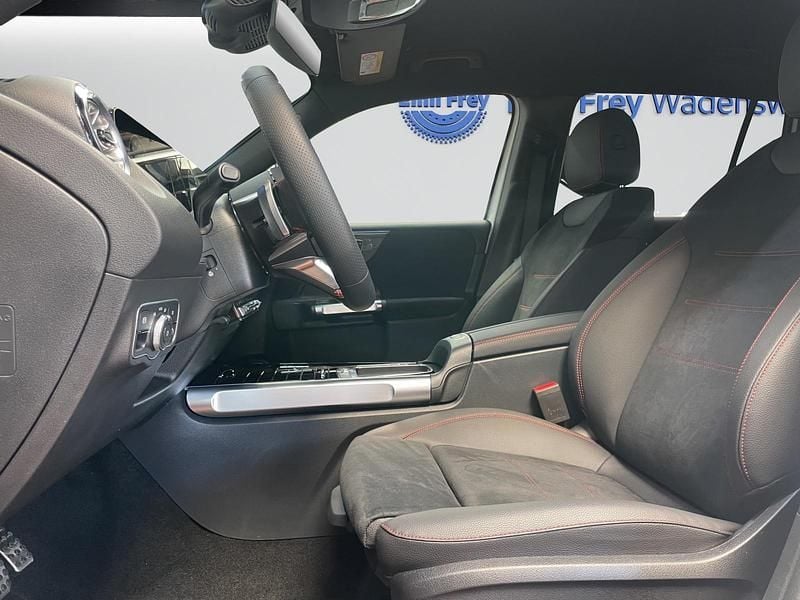 Neu Mercedes GLB220 AMG line 190 PS (139 kW) 2025 Weiss SUV