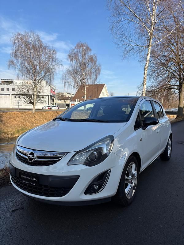 Gebraucht Opel Corsa Sport 100 PS (73 kW) 2012 Kleinwagen