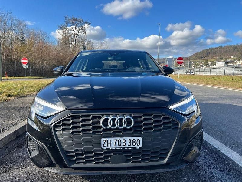 Gebraucht Audi A3 Attraction 150 PS (110 kW) 2023 Limousine